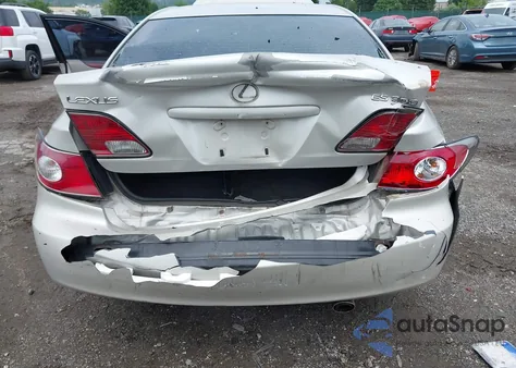 2002 Lexus Es 300 z USA, uszkodzony, nr VIN JTHBF30G920049575